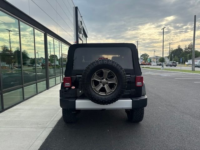 Used 2014 Black Jeep Sahara image 4