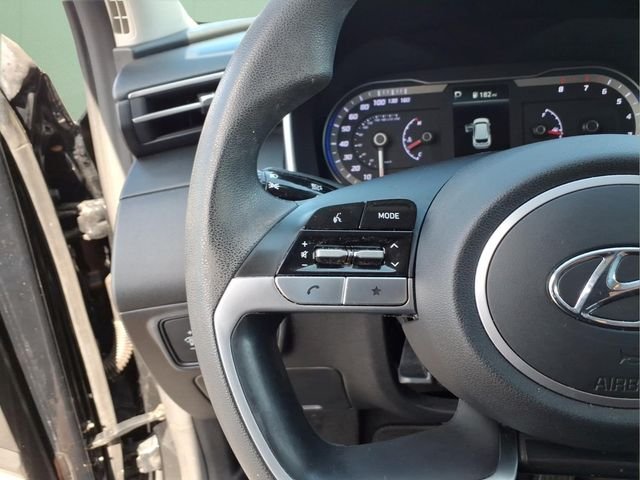 Used 2023 Black Hyundai SEL image 19