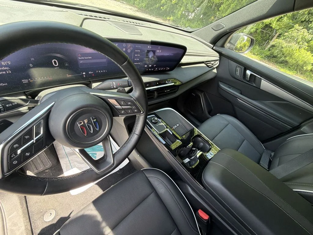 Used 2025 Black Buick Preferred image 21