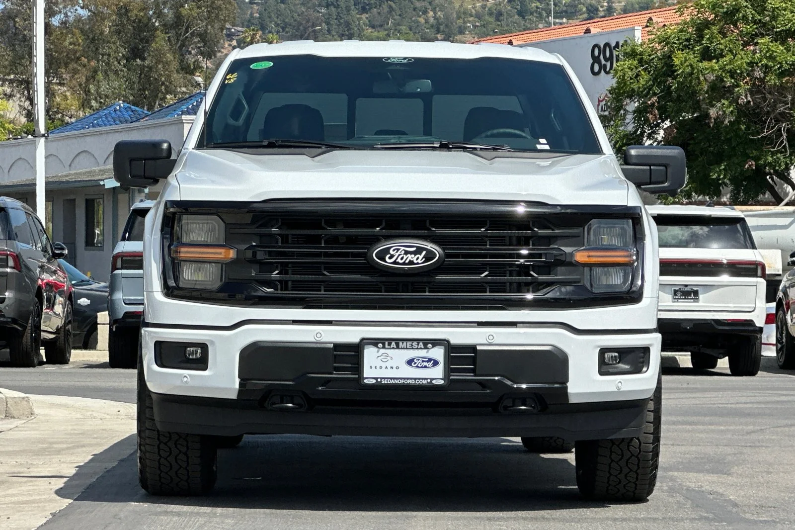 New 2026 Oxford White Ford XLT image 8