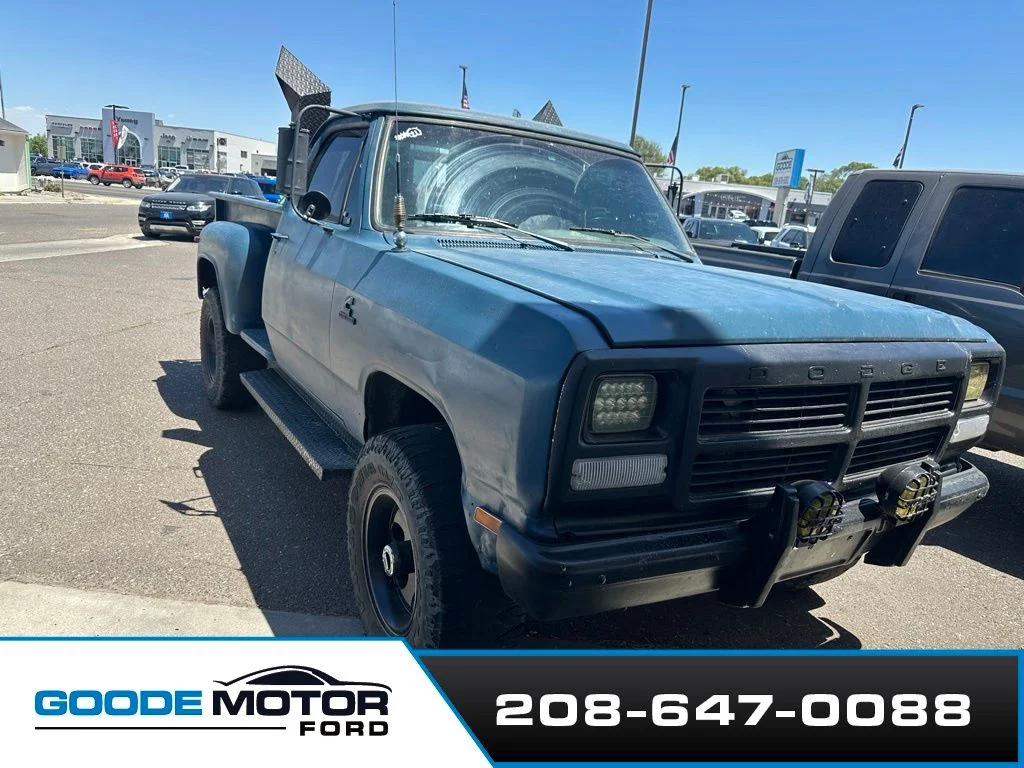 Used 1992 Blue Dodge Base image 1