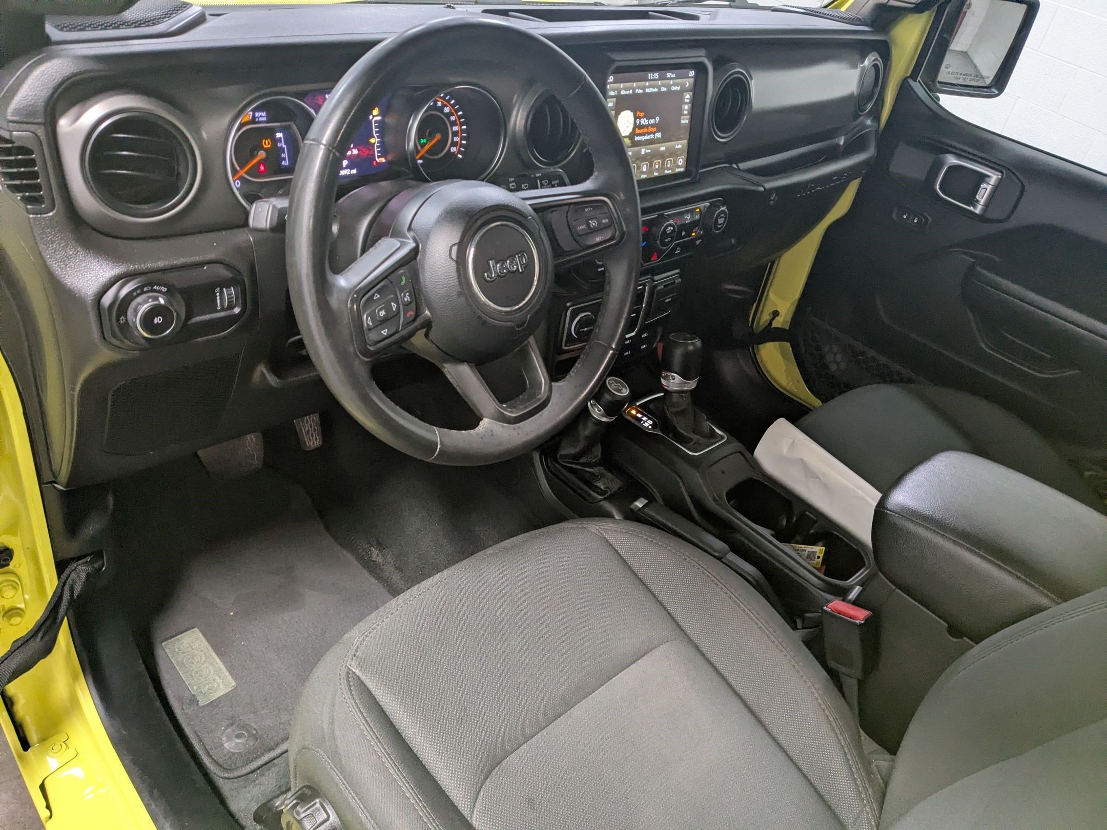 Used 2023 High Velocity Clearcoat Jeep Sport S image 10