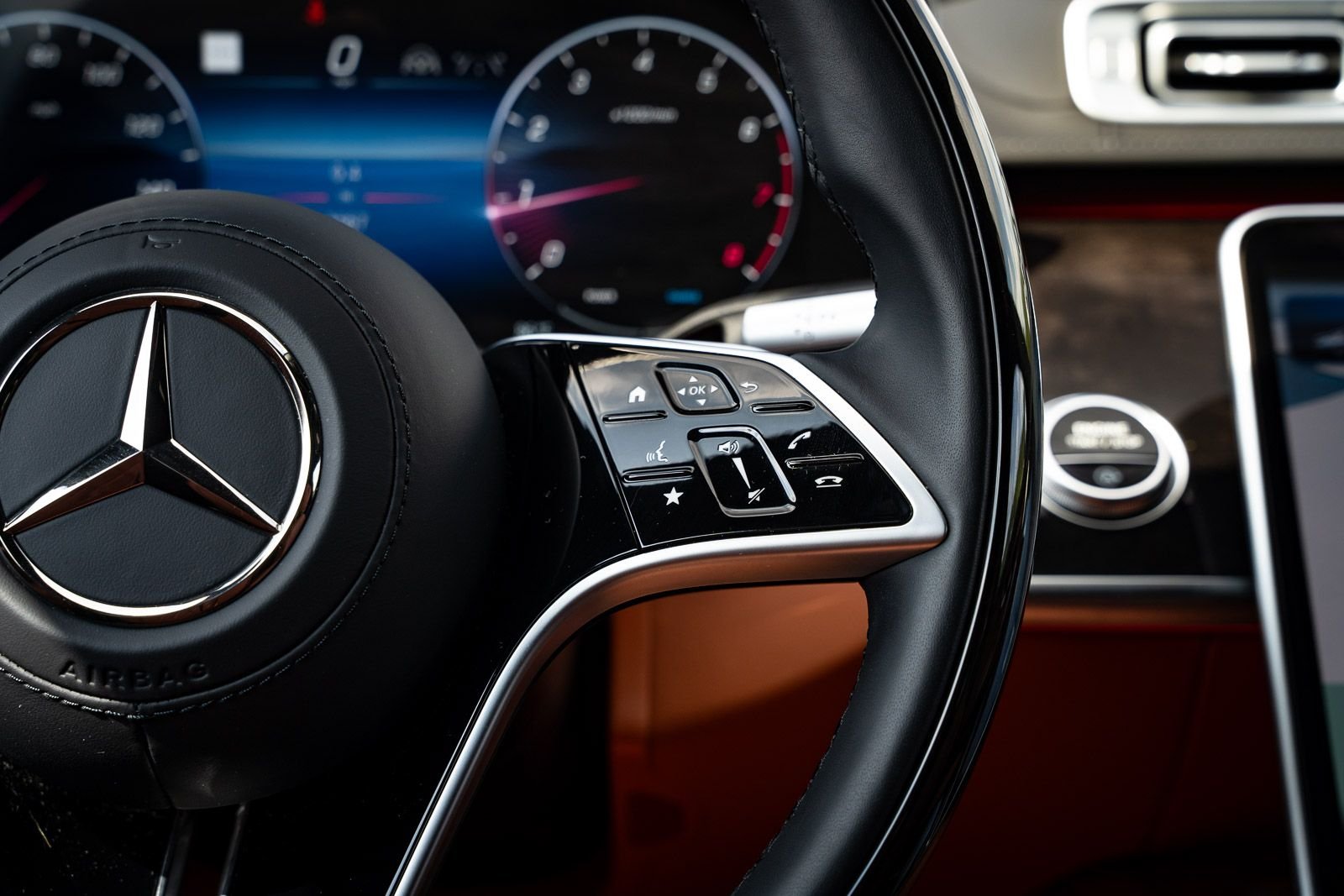 Used 2024  Mercedes-Benz S 580 image 37