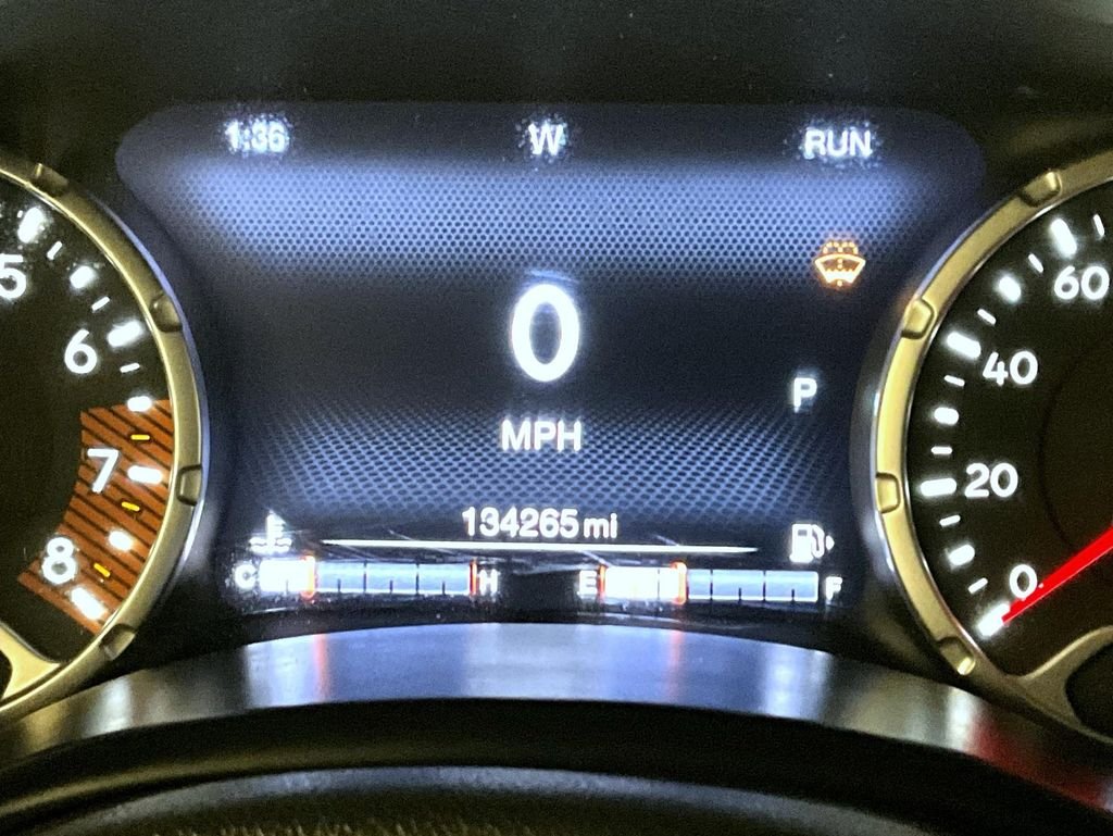 Used 2021 Orange Jeep Trailhawk image 14
