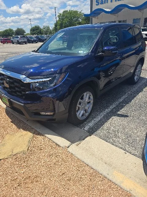 2025 Honda Passport 3.5 EX-L 4WD Auto's photo