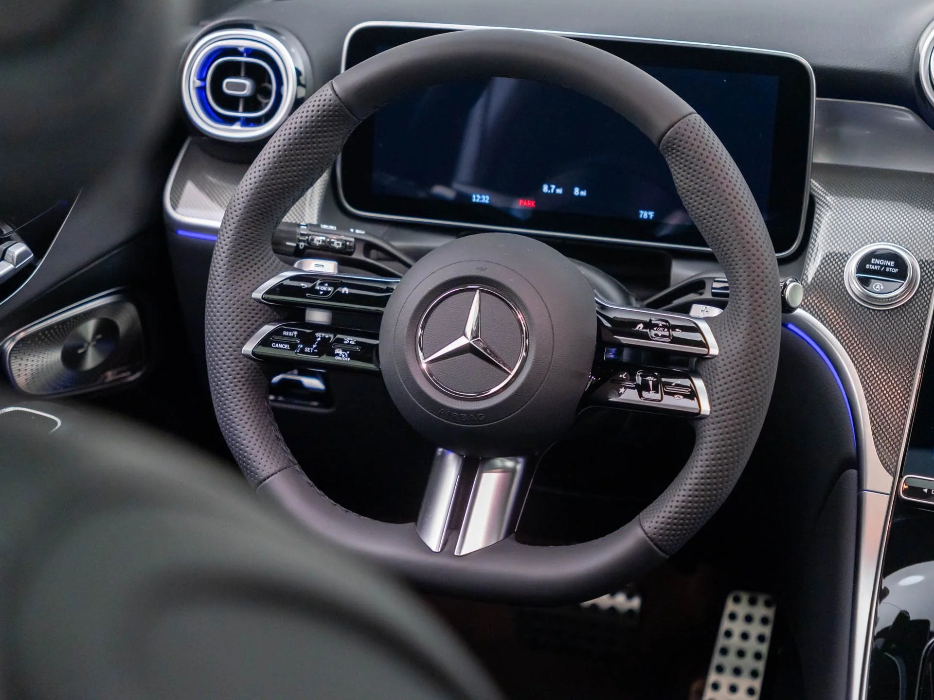 New 2027 Black Mercedes-Benz GLC 300 image 11