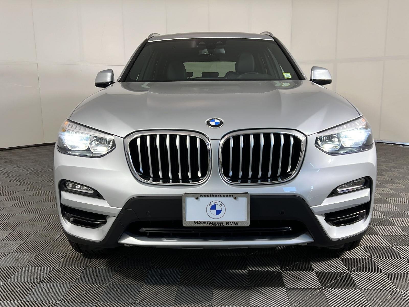 Used 2019 Glacier Silver Metallic BMW xDrive30i image 13