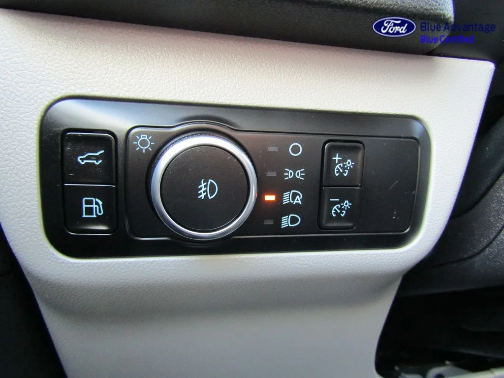 Certified Used 2025 Space Silver Ford Base image 27