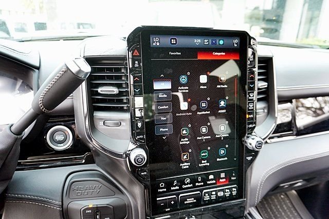 New 2026 Ceramic Gray Clear-Coat Exterior Paint RAM Limited image 35