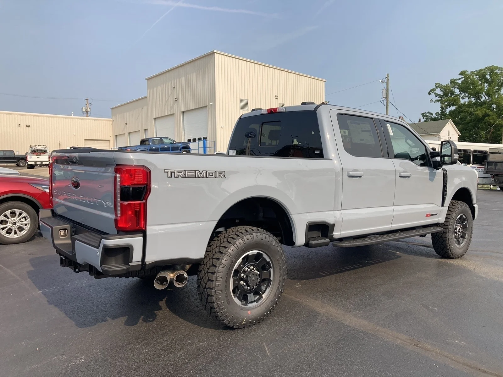 New 2026 Glacier Gray Metallic Tri-Coat Ford F-250® Lariat® image 13