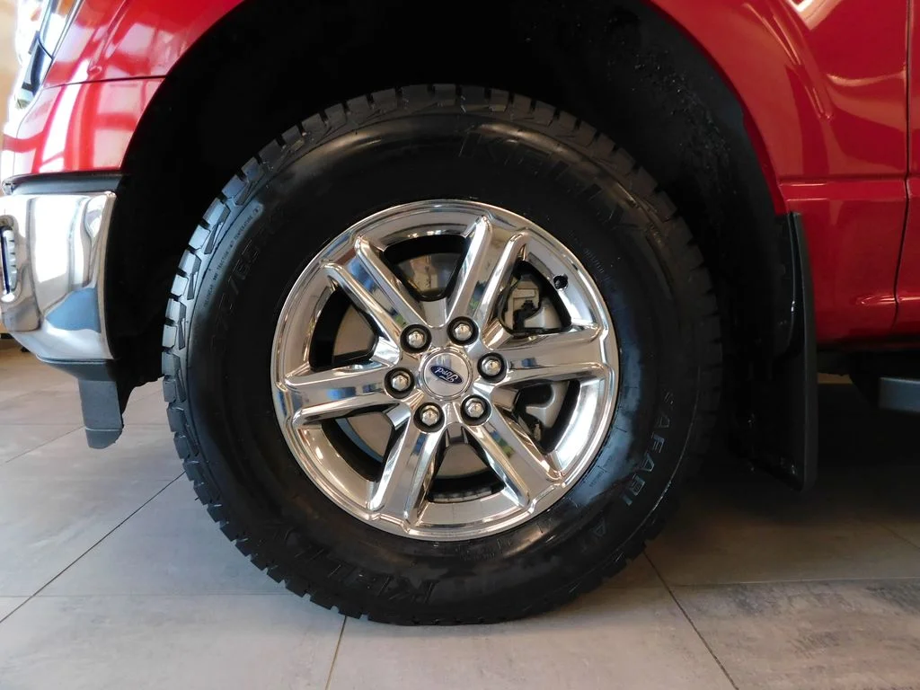 Certified Used 2025 Rapid Red Metallic Tinted Clearcoat Ford XLT image 10