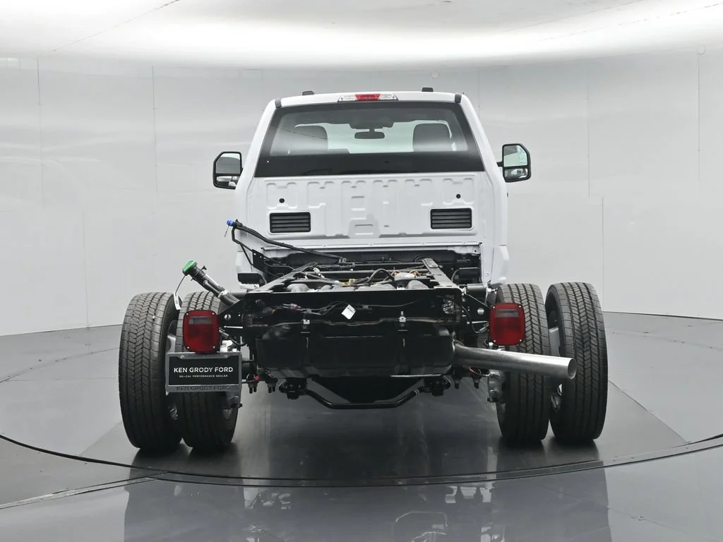 New 2026 Oxford White Ford XL image 20