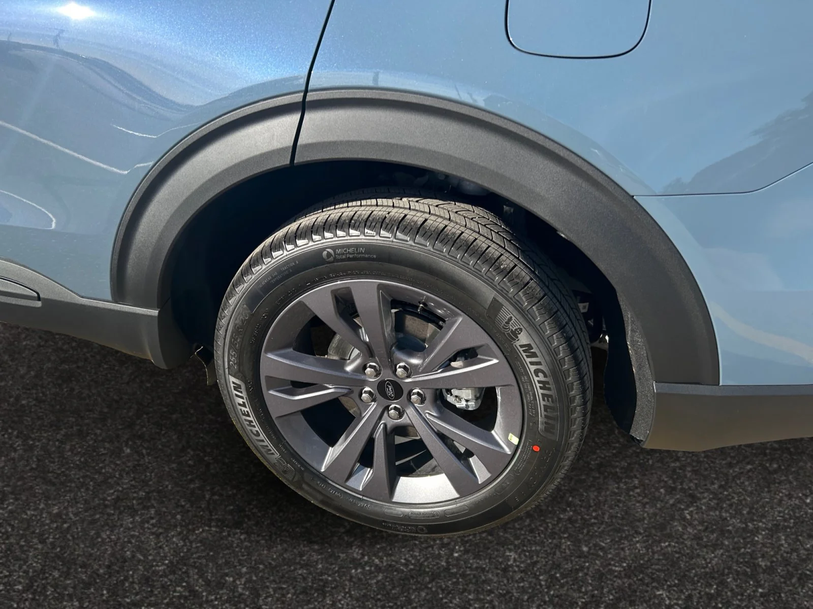 New 2027 Vapor Blue Metallic Ford Active w/200A Pkg image 9
