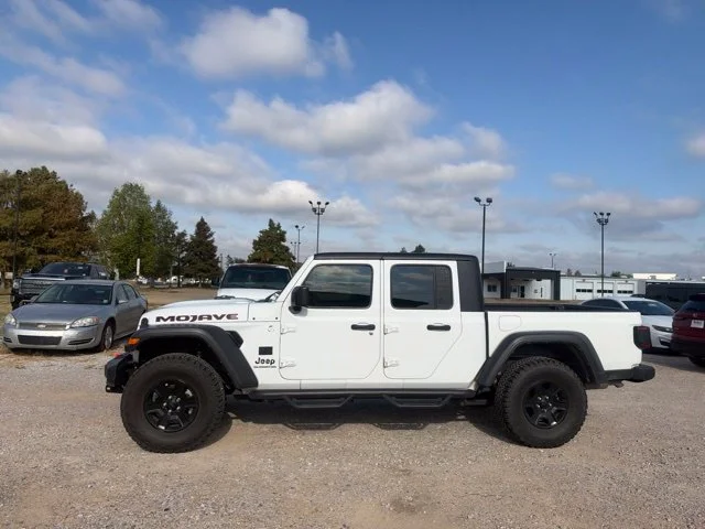 Used 2021 White Jeep Mojave image 7