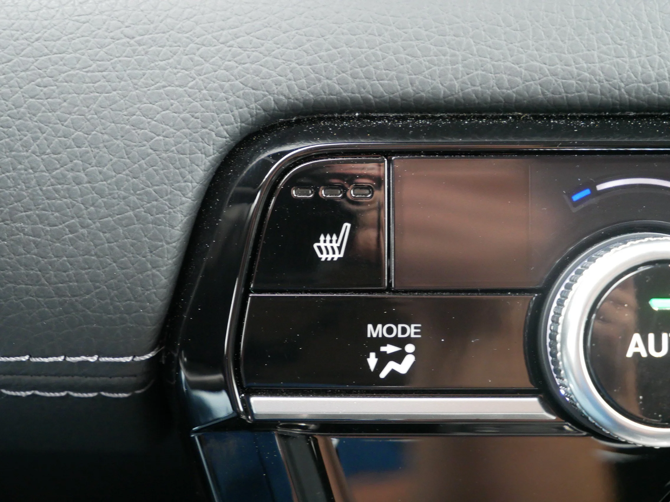 2023 Honda Pilot Touring - Photo 28