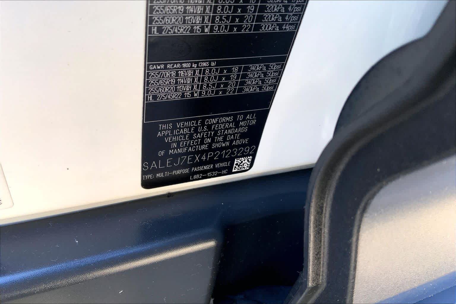 Used 2023 Fuji White Land Rover S image 30
