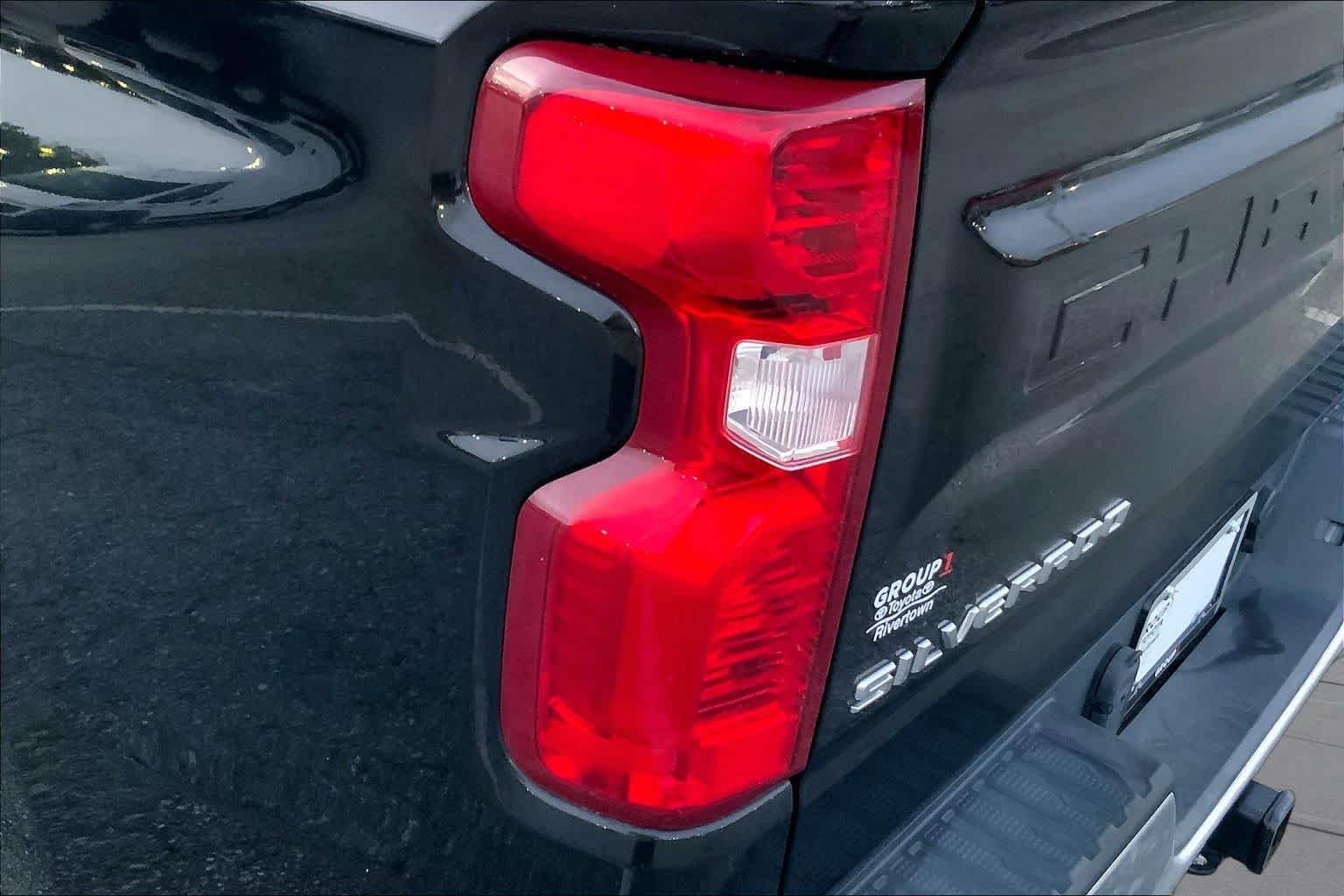 Used 2019 Black Chevrolet LT image 25