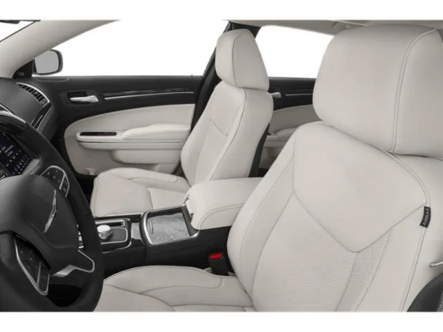 Used 2018 Bright White Clearcoat Chrysler Limited image 9