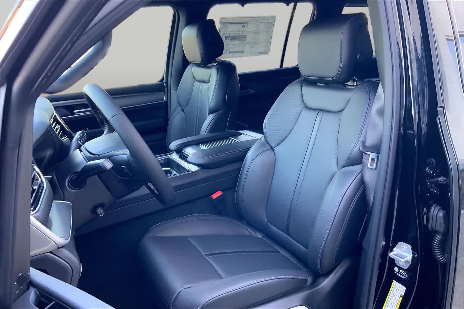 New 2026 High Gloss Black Jeep Limited Altitude image 9