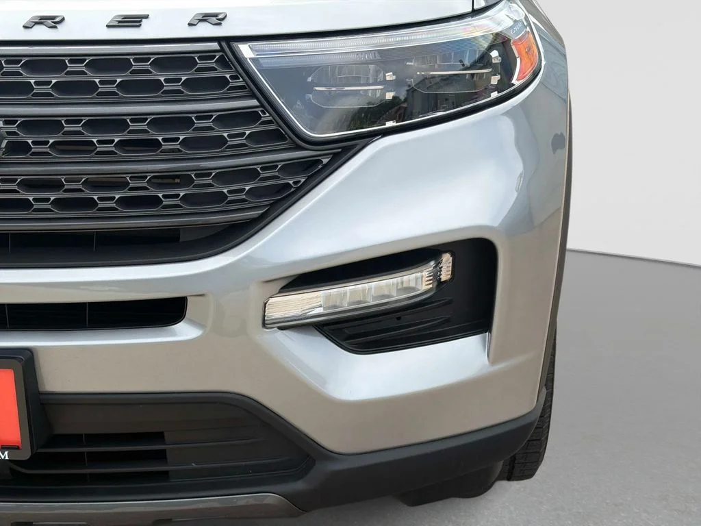 Used 2023 Silver Ford XLT image 11
