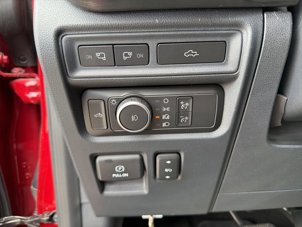Used 2022 Red Metallic Ford LARIAT image 12