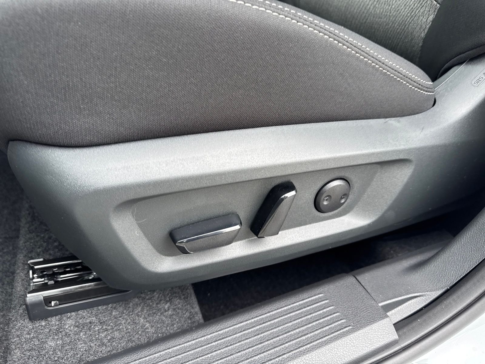 New 2026 Nissan Rogue SV 4D Sport Utility