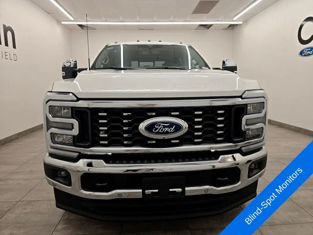 New 2026 Star White Metallic Tri-Coat Ford F-350® Lariat® image 7