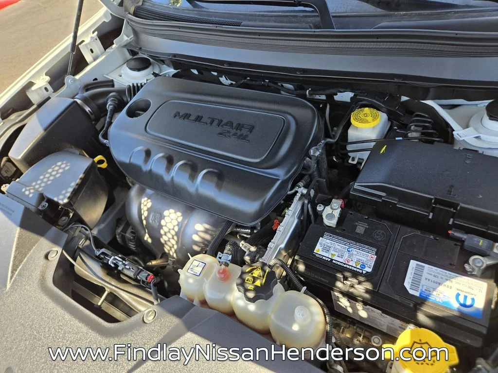 Used 2019 White Jeep Limited image 18