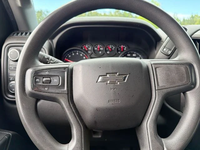 Used 2022 Silver Chevrolet Custom image 15