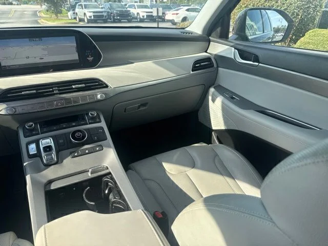 Used 2022 Green Hyundai SEL image 20