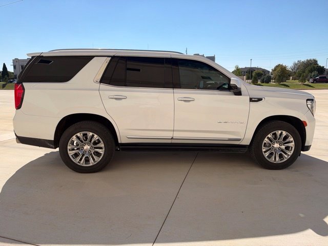 Used 2023 White GMC Denali image 4
