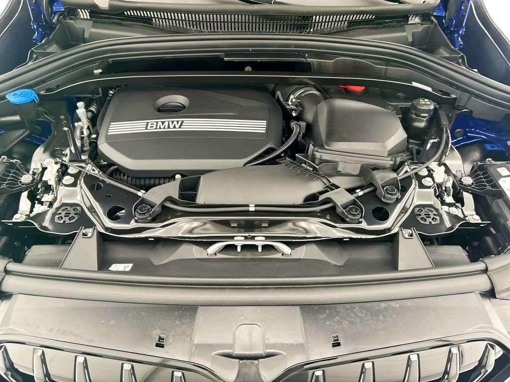 New 2026 Blue Metallic BMW xDrive28i image 28