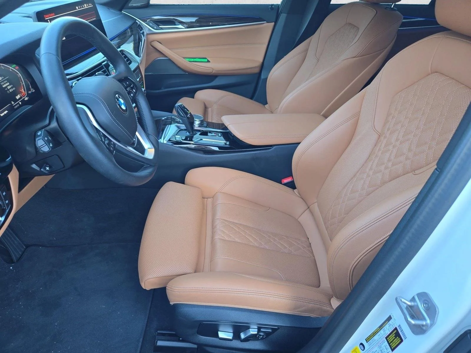 2023 BMW 5 Series 530i - Photo 13
