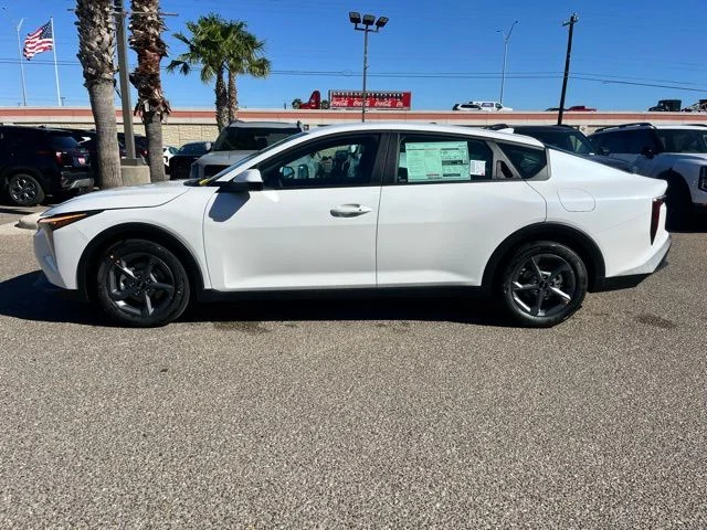 New 2026 White Kia LXS image 4