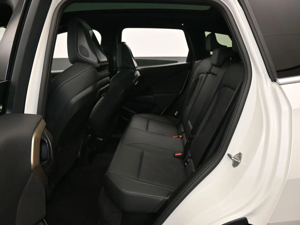 2025 BMW X3 30 - Photo 35