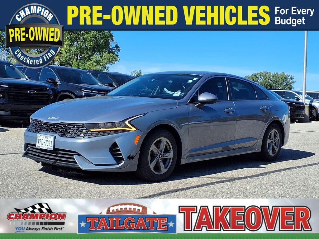 Used 2022 Silver Kia LXS image 1