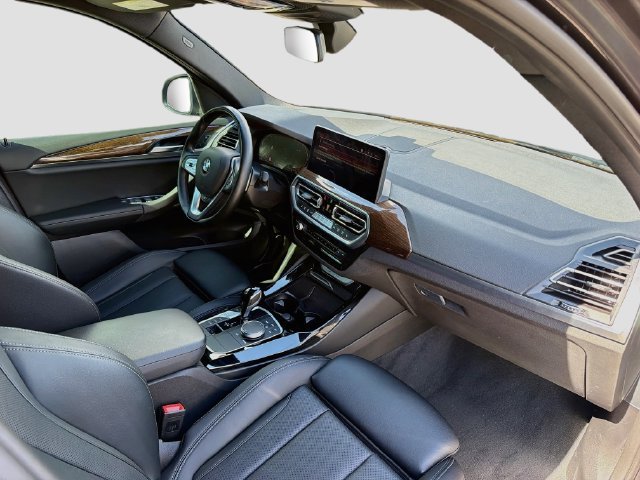 Used 2022 Dark Graphite Metallic BMW sDrive30i image 14