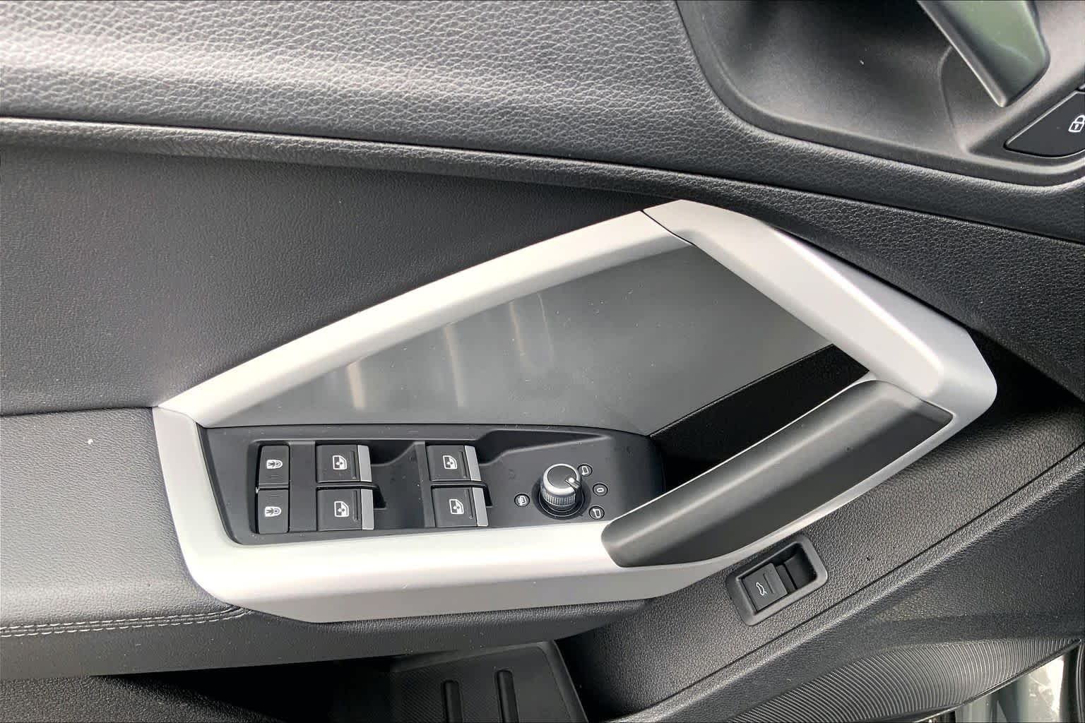 Used 2025 Chronos Gray Metallic Audi S line Premium image 70