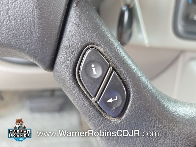 Used 2006 Gray GMC SLT image 30
