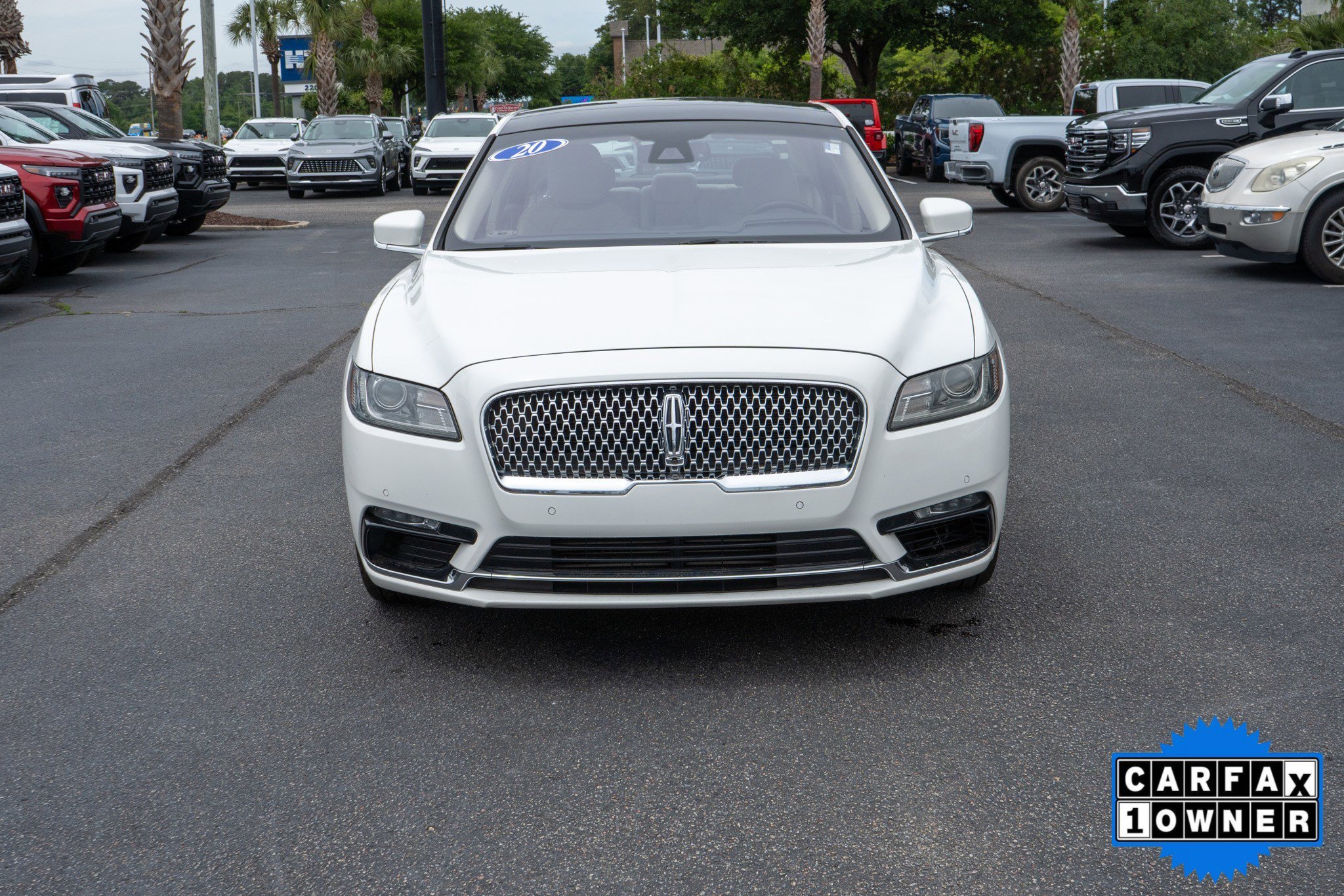 Used 2020 White Lincoln Reserve image 8