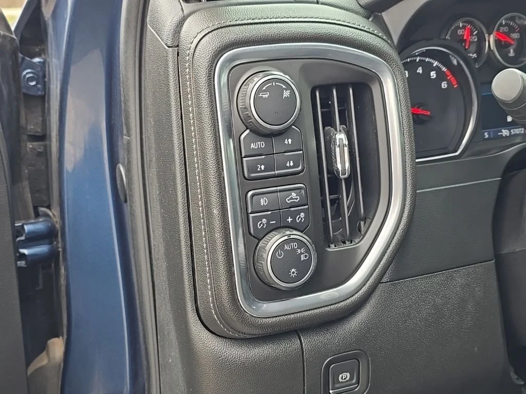 2019 Chevrolet Silverado 1500 RST - Photo 9