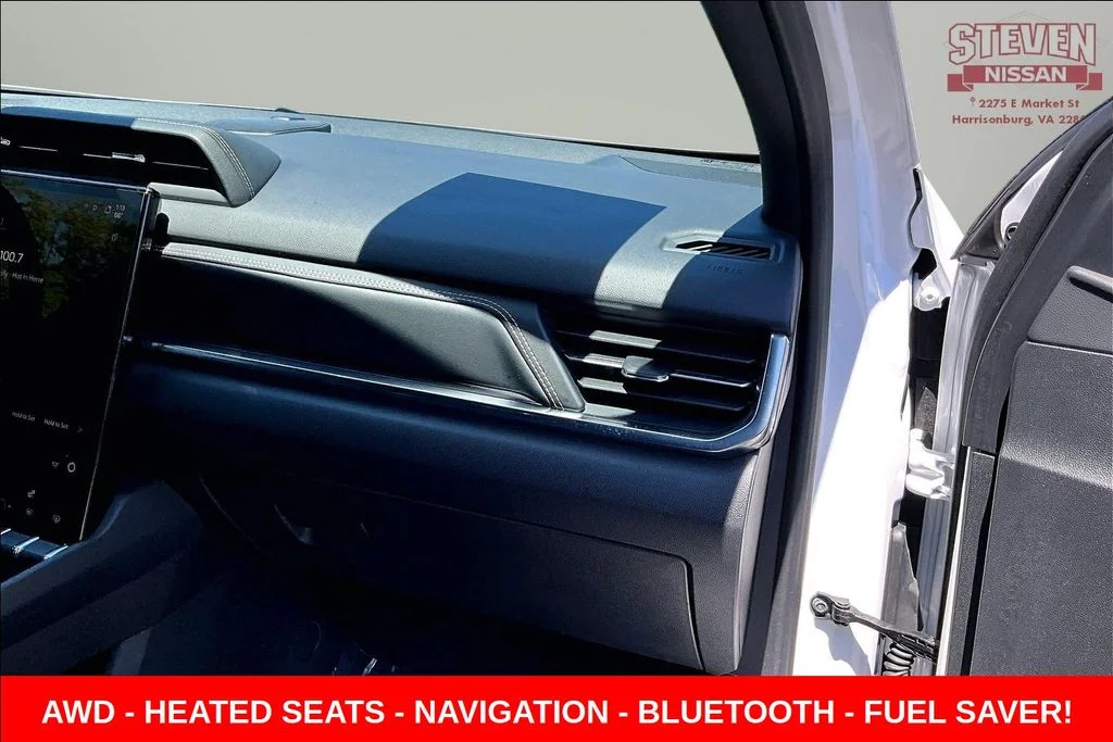 Used 2026 White GMC Elevation image 25