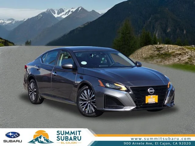 Used 2023 Gray Nissan 2.5 SV image 1