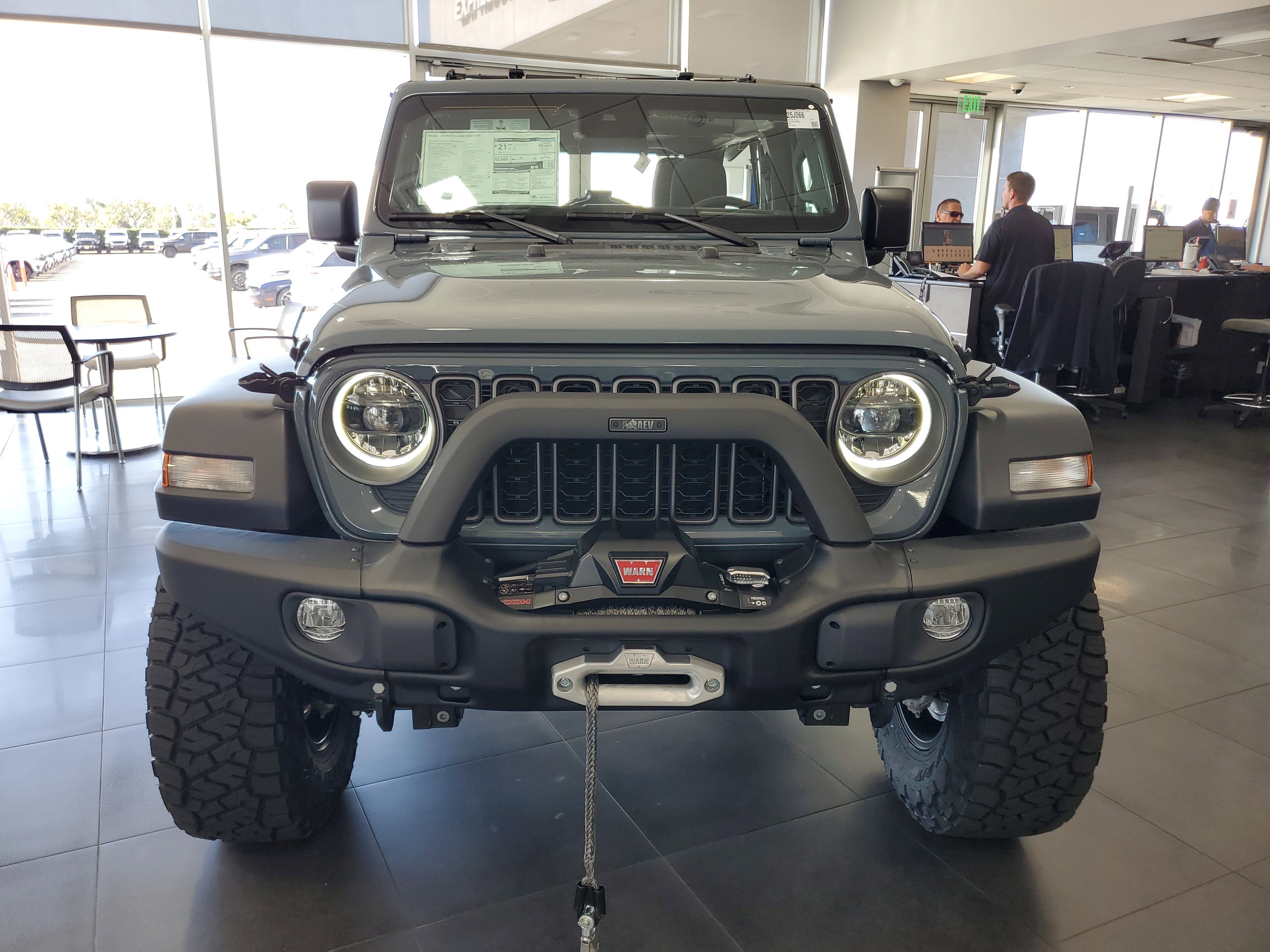 2025 Jeep Wrangler 4-Door Sport S - Photo 9