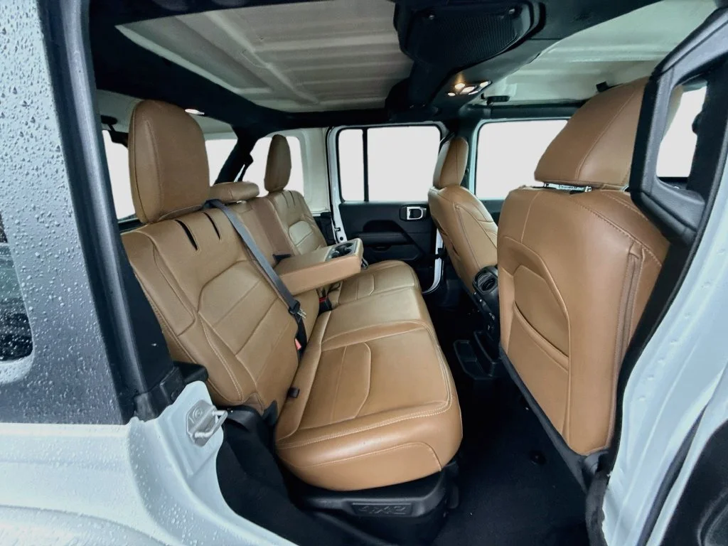 Used 2023 White Jeep Sahara 4xe image 32