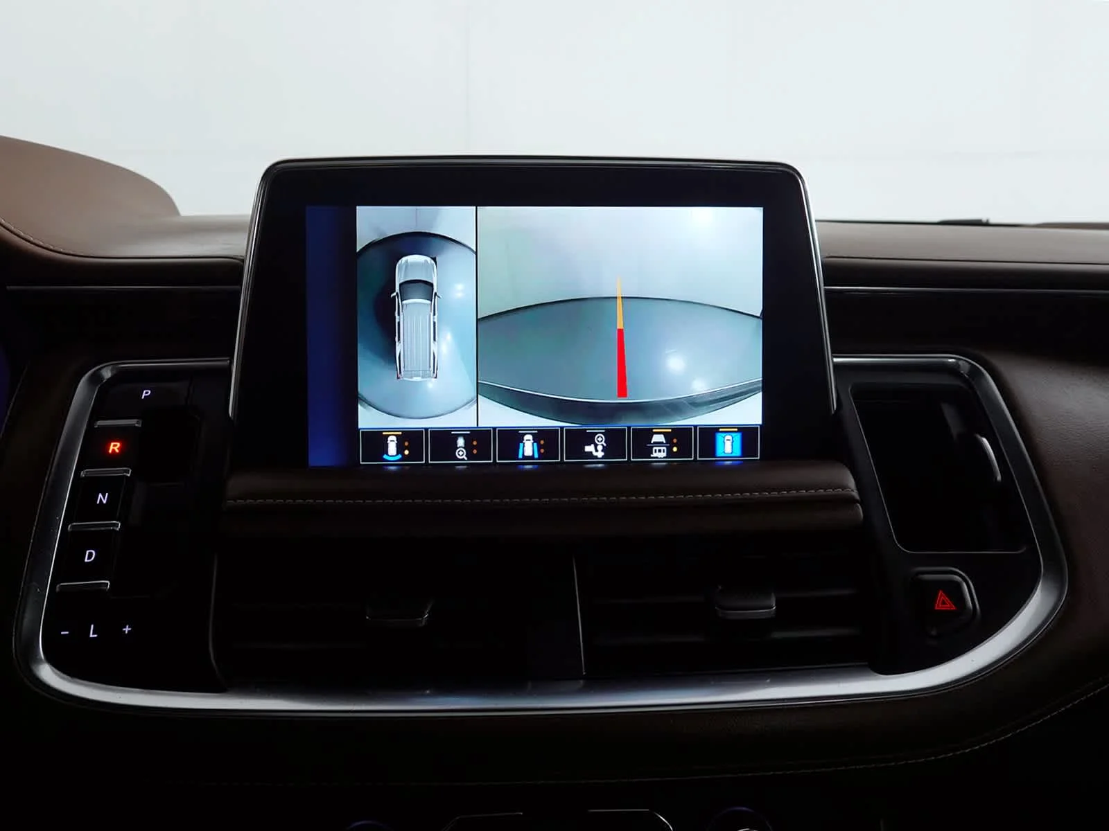 Used 2022 Summit White Chevrolet High Country image 28