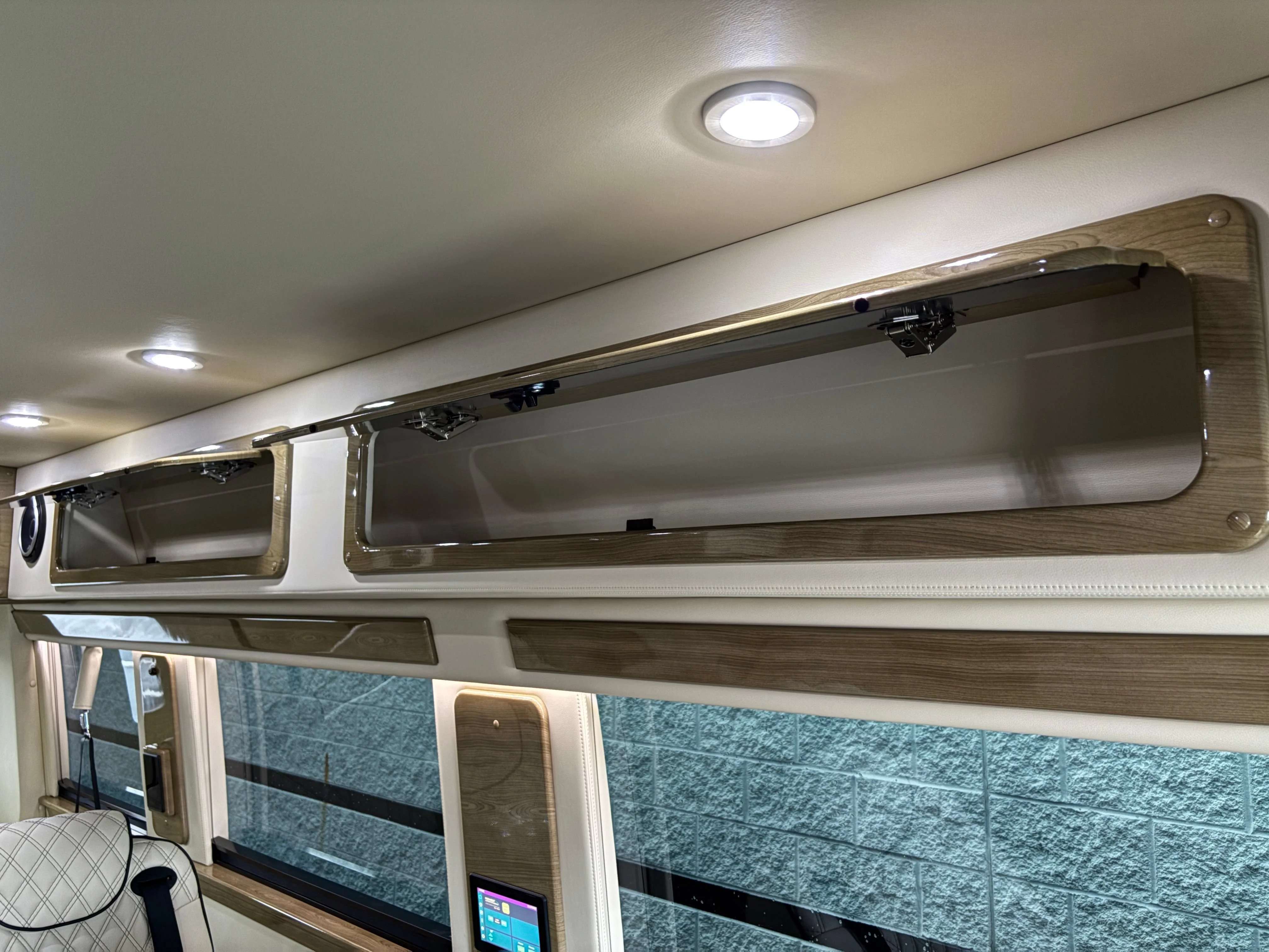Used 2021  Mercedes-Benz  image 42