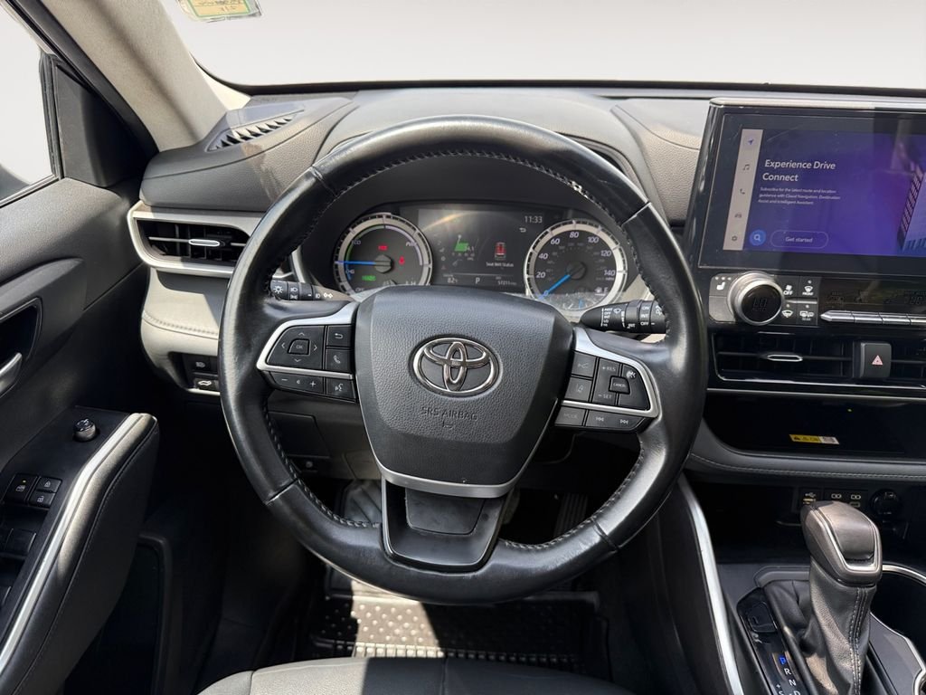 Used 2023 Black Toyota XLE image 12