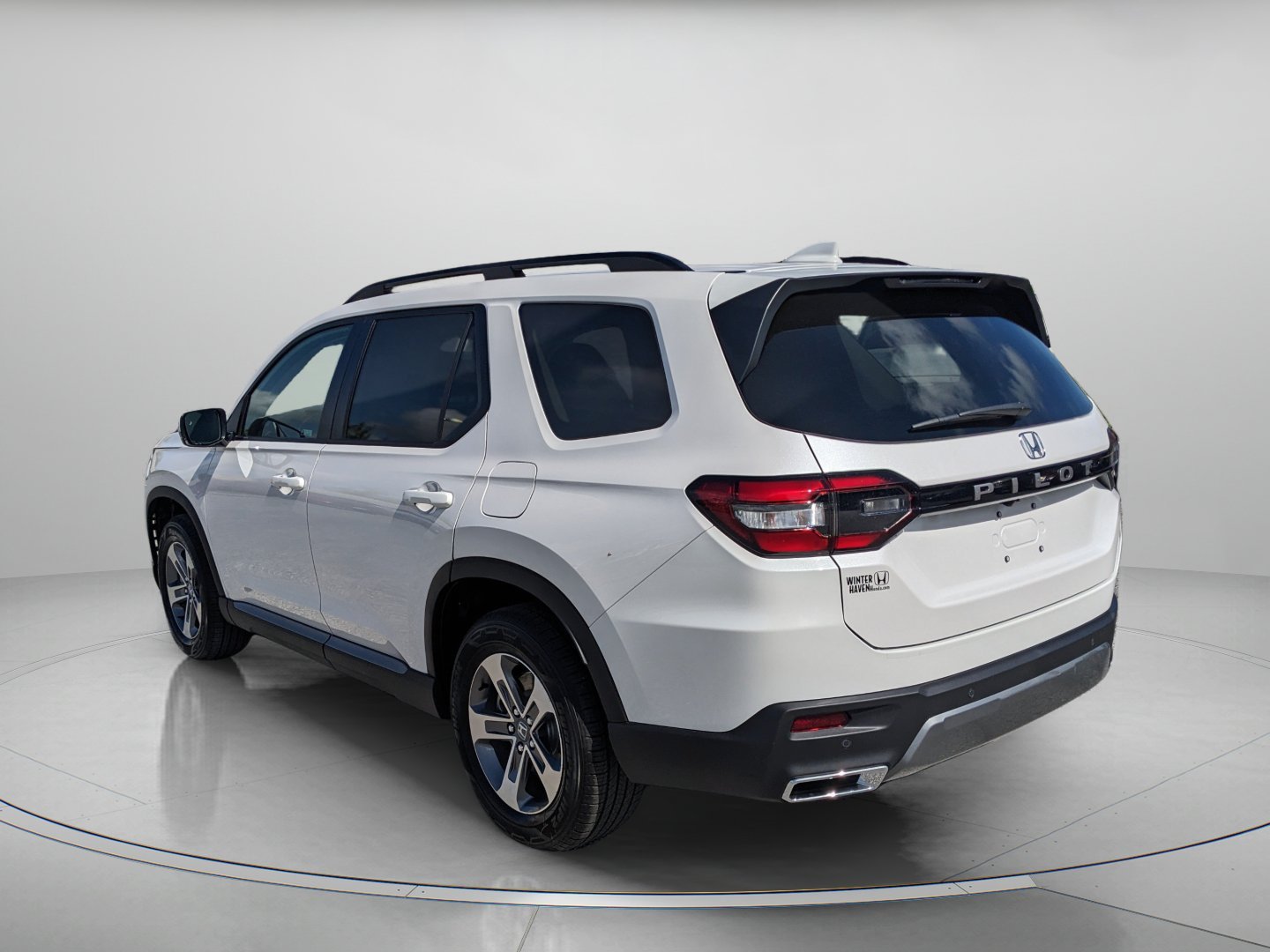 New 2026 Platinum White Pearl Honda EX-L image 4