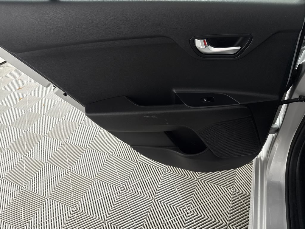 2023 Kia Rio LX - Photo 10